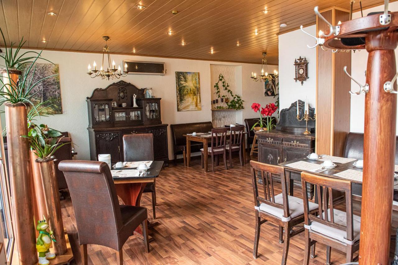 Neubert'S Gasthaus Am Rhein ลาห์นชไตน์ ภายนอก รูปภาพ
