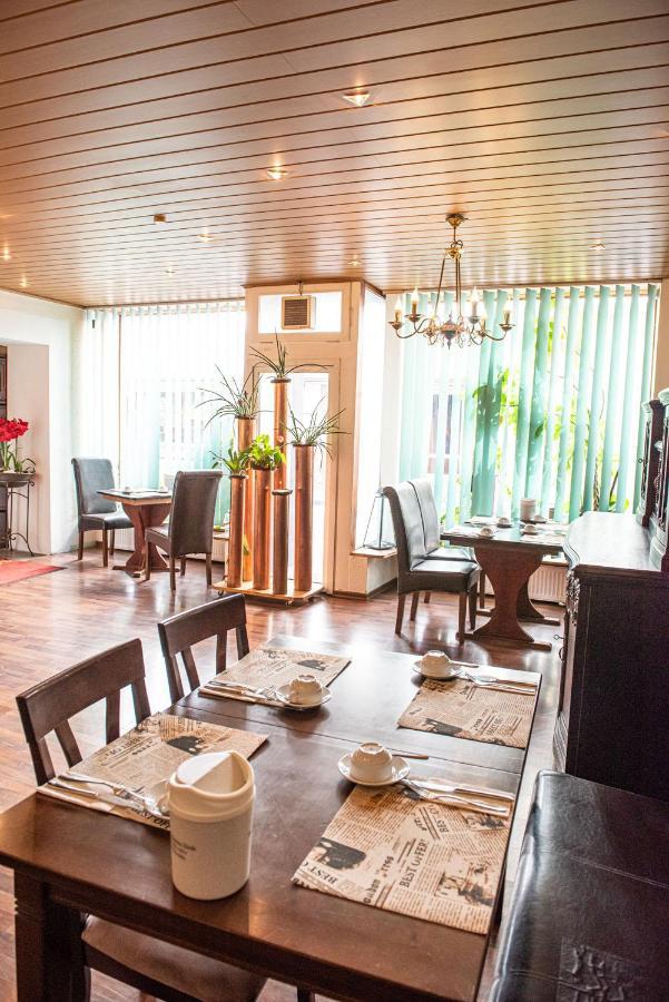Neubert'S Gasthaus Am Rhein ลาห์นชไตน์ ภายนอก รูปภาพ