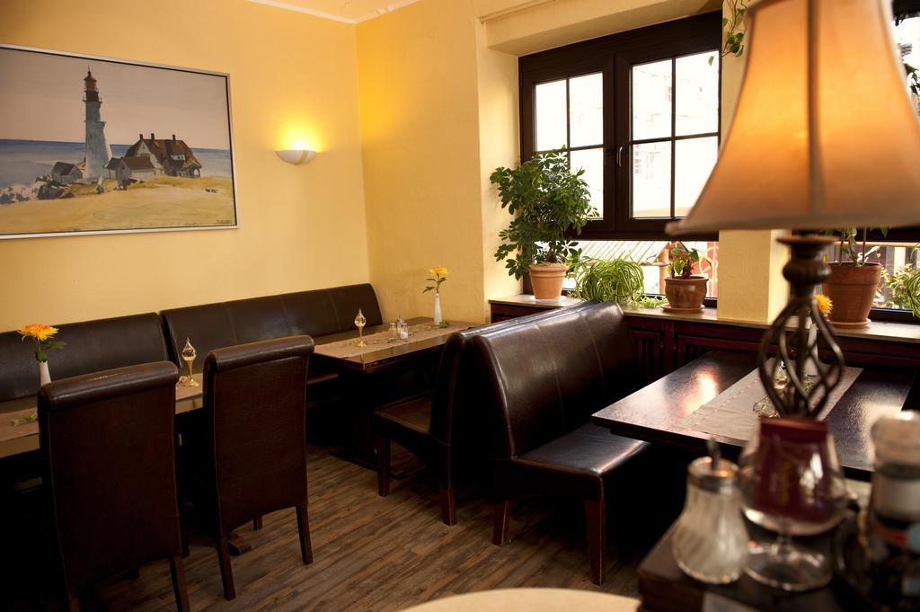 Neubert'S Gasthaus Am Rhein ลาห์นชไตน์ ภายนอก รูปภาพ
