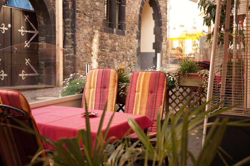 Neubert'S Gasthaus Am Rhein ลาห์นชไตน์ ภายนอก รูปภาพ